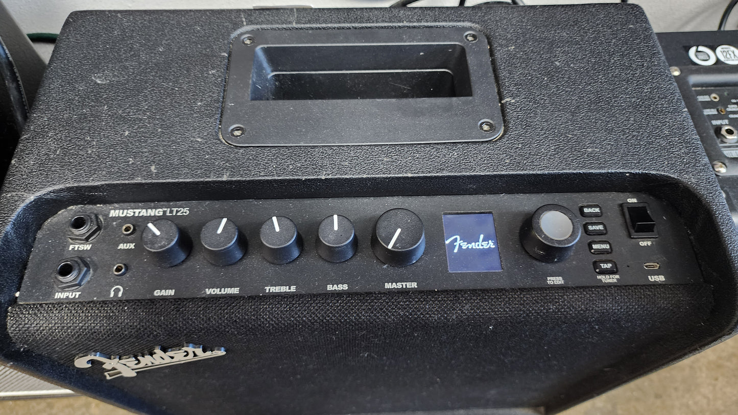 Fender Mustang LT25 25W 1x8 Guitar Combo Amp