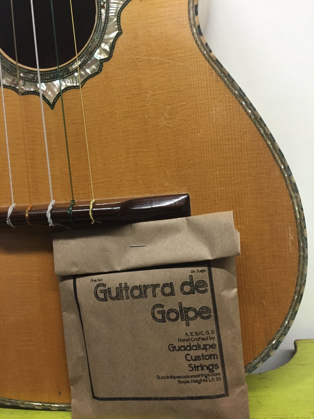 Guadalupe Custom Strings Guitarra De Golpe Regular Tension