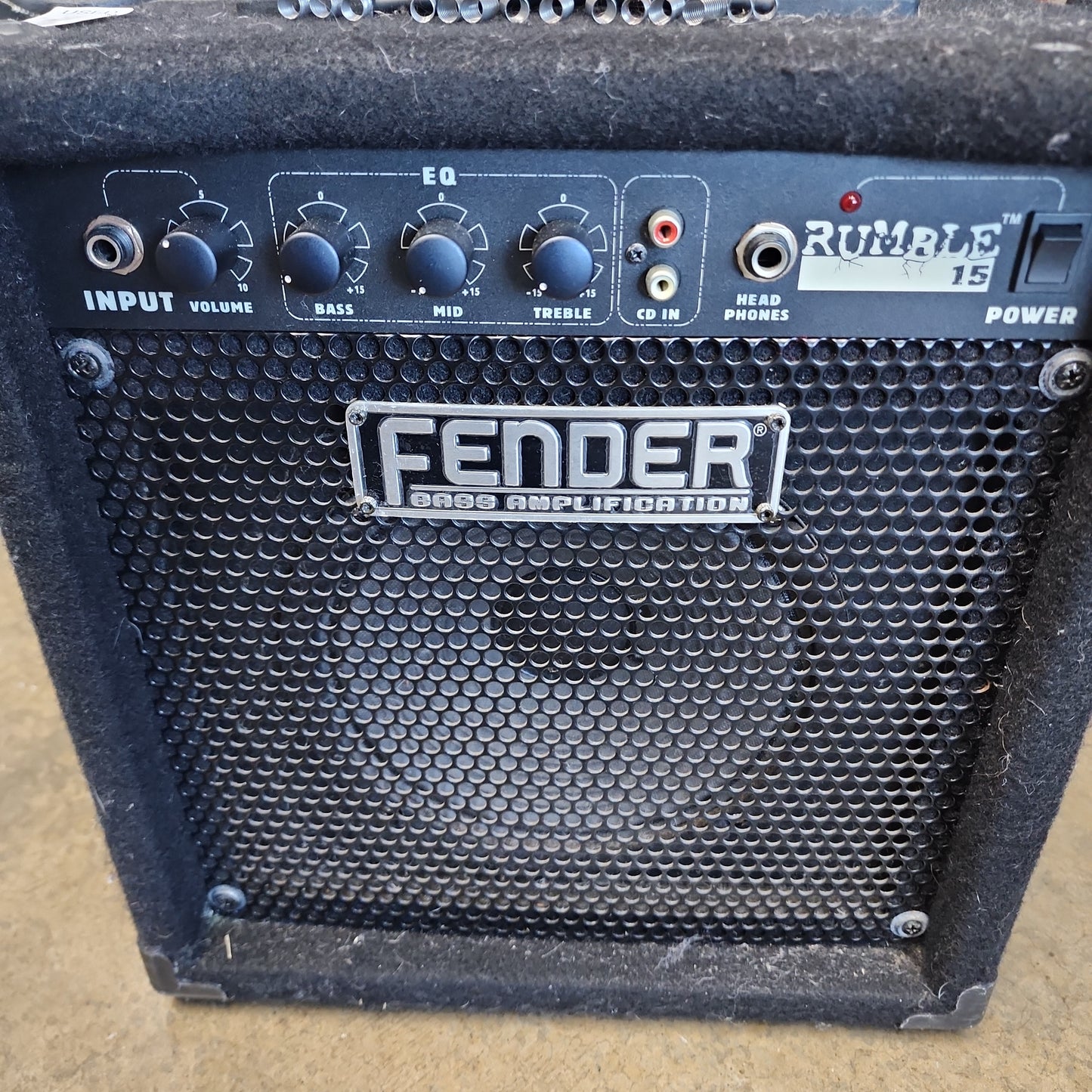 Amplificador de bajo Fender Rumble 15