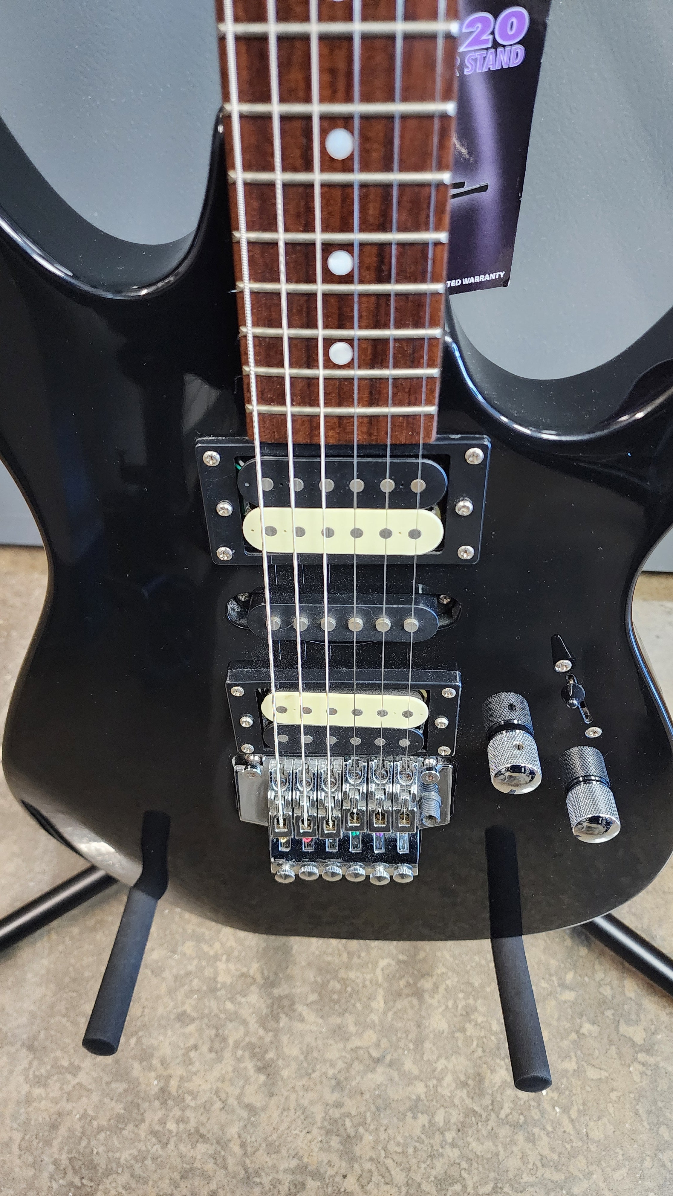 Babilon 6 String Electric Guitar w/ Floyd Rose Tremolo – The Star
