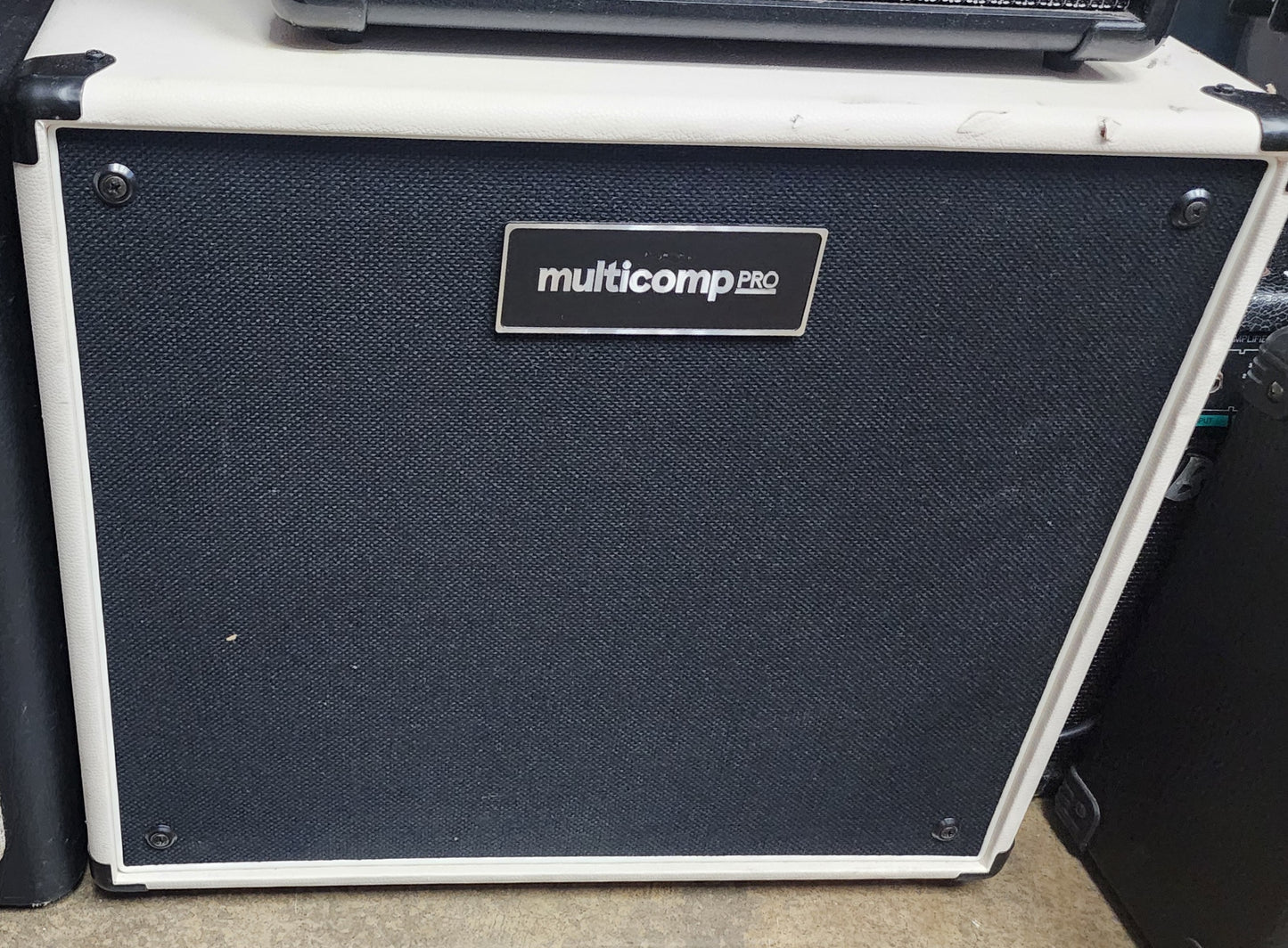 Multicomp Pro PM112 Guitar Amp Cab