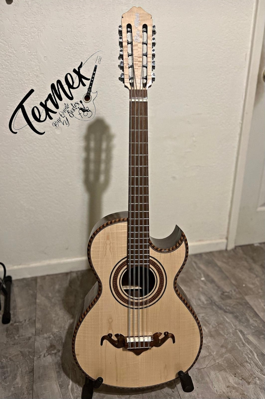 Tex-Mex Bajo Quinto (American Walnut back & sides / Flame Maple Top)