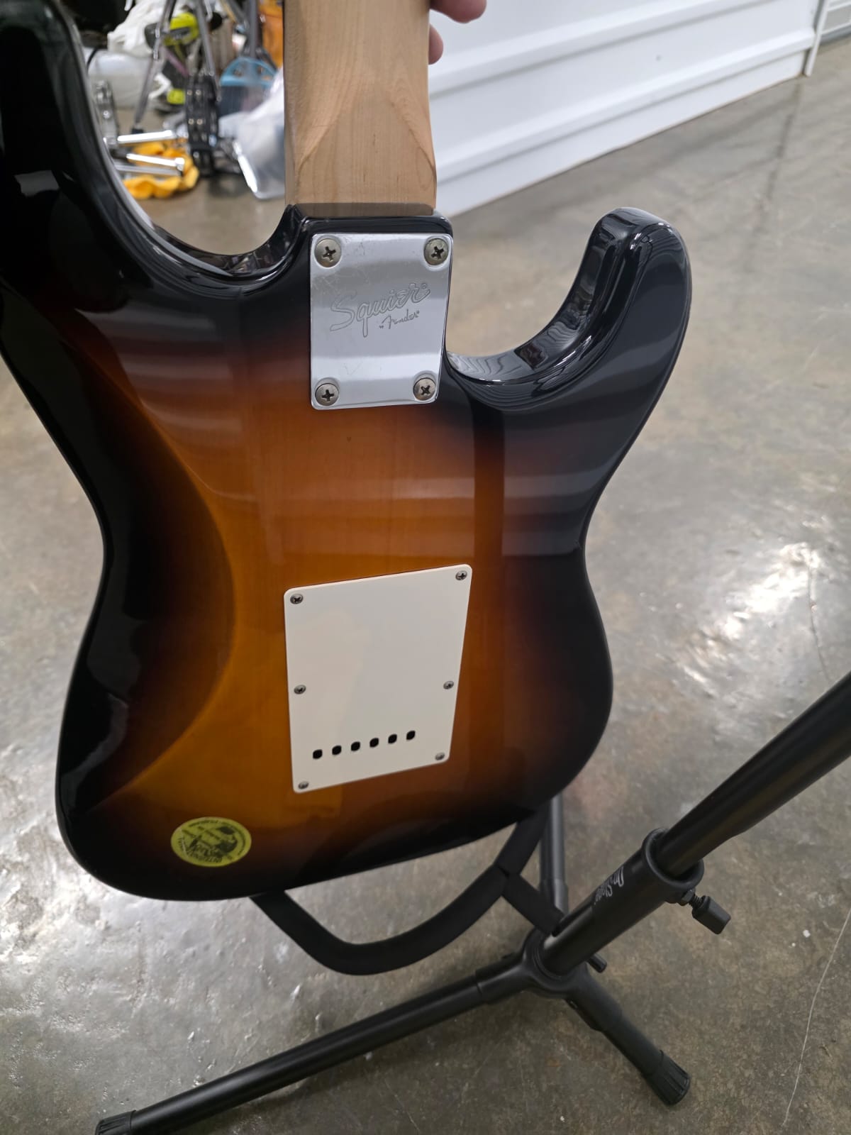 Fender Affinity Series® Stratocaster®, Left-Handed, Rosewood Fingerboard, Brown Sunburst Electric Guitar